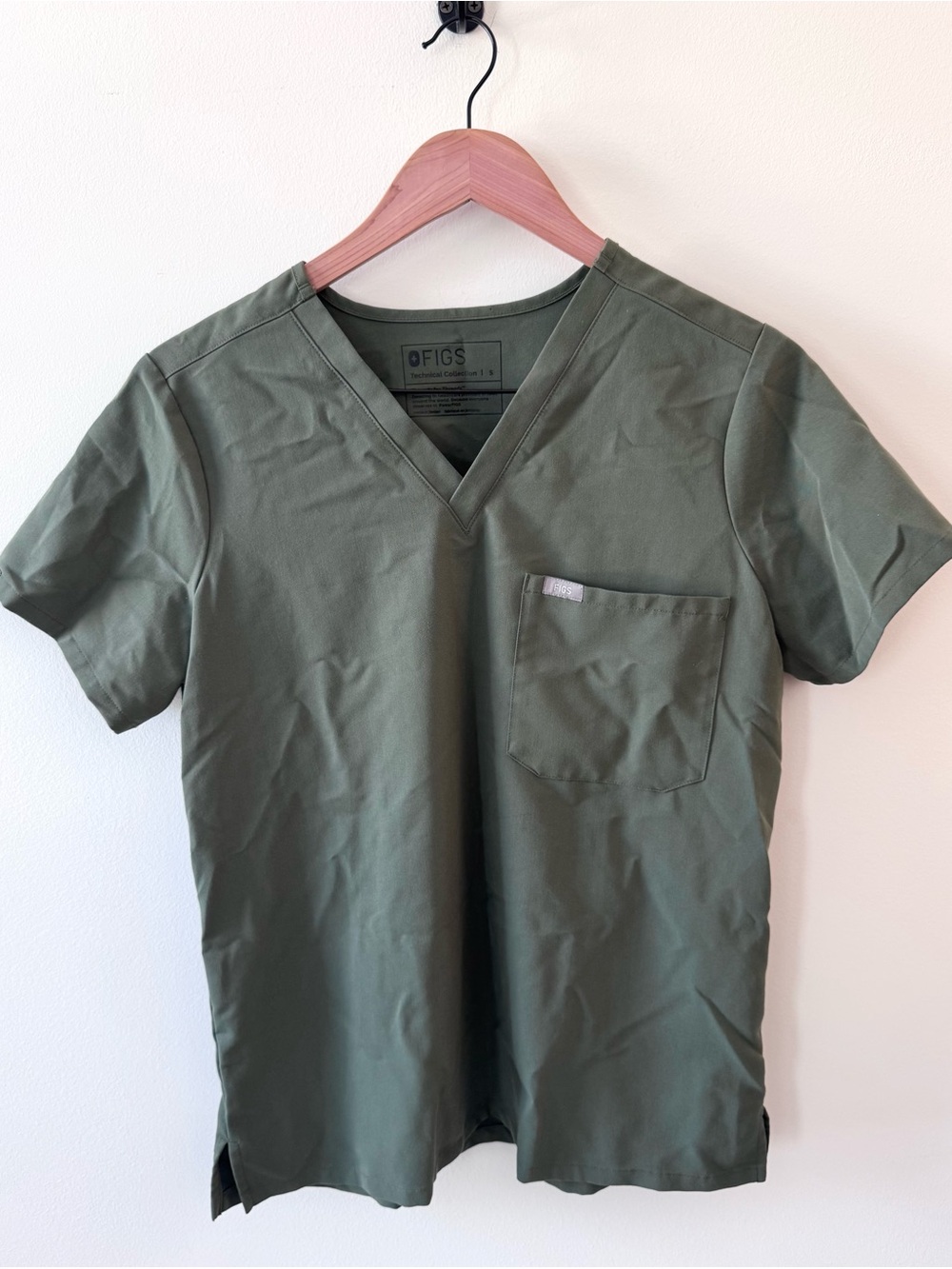 FIGS Catarina One Pocket Scrub Top Olive Green Women’s Small S